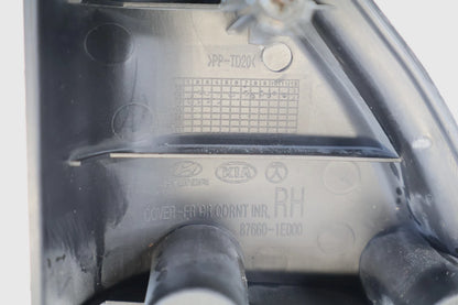 06-11 HYUNDAI ACCENT RIGHT PASSENGER INNER DOOR MIRROR CORNER COVER 87660-1E000