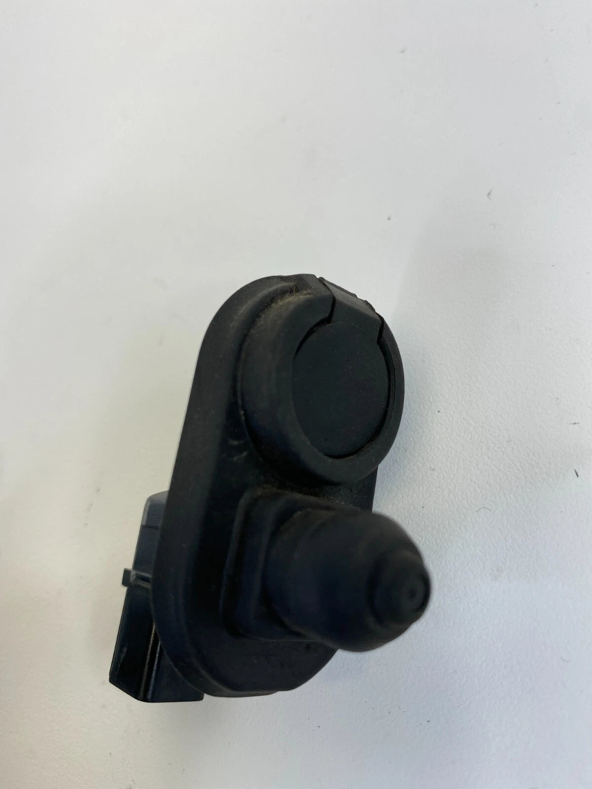 2003-2011 HONDA ELEMENT FRONT RIGHT PASSENGER SIDE DOOR JAMB AJAR LIGHT SWITCH