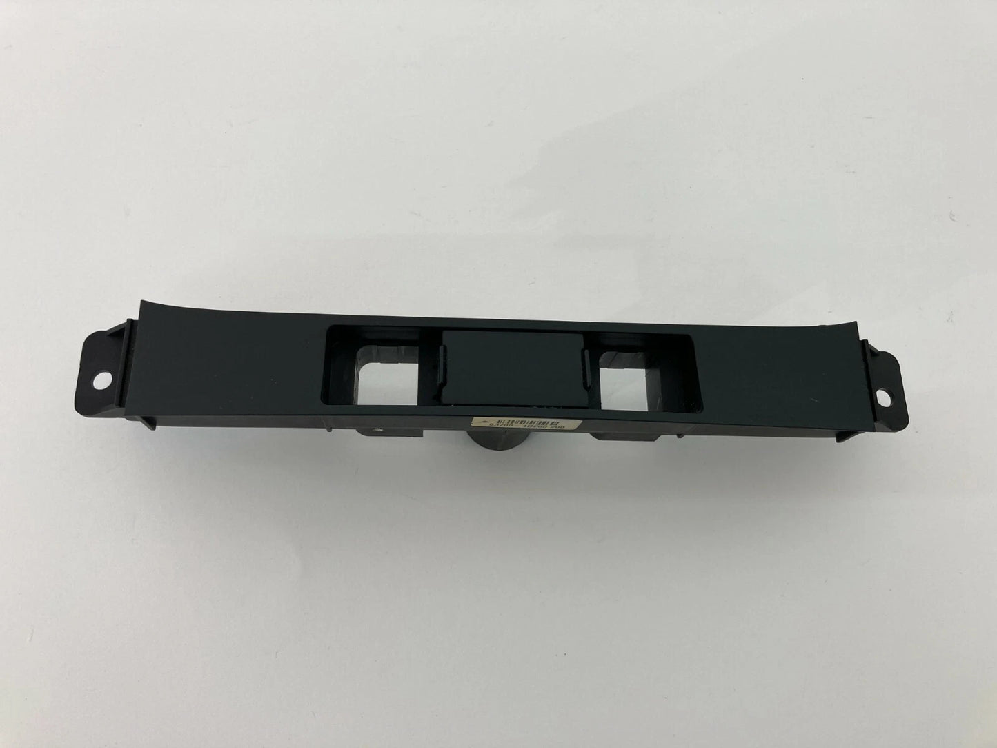 07 08 HYUNDAI ENTOURAGE ESC OFF WINDSHIELD WASH WIPER SWITCH BEZEL 93700-4D200