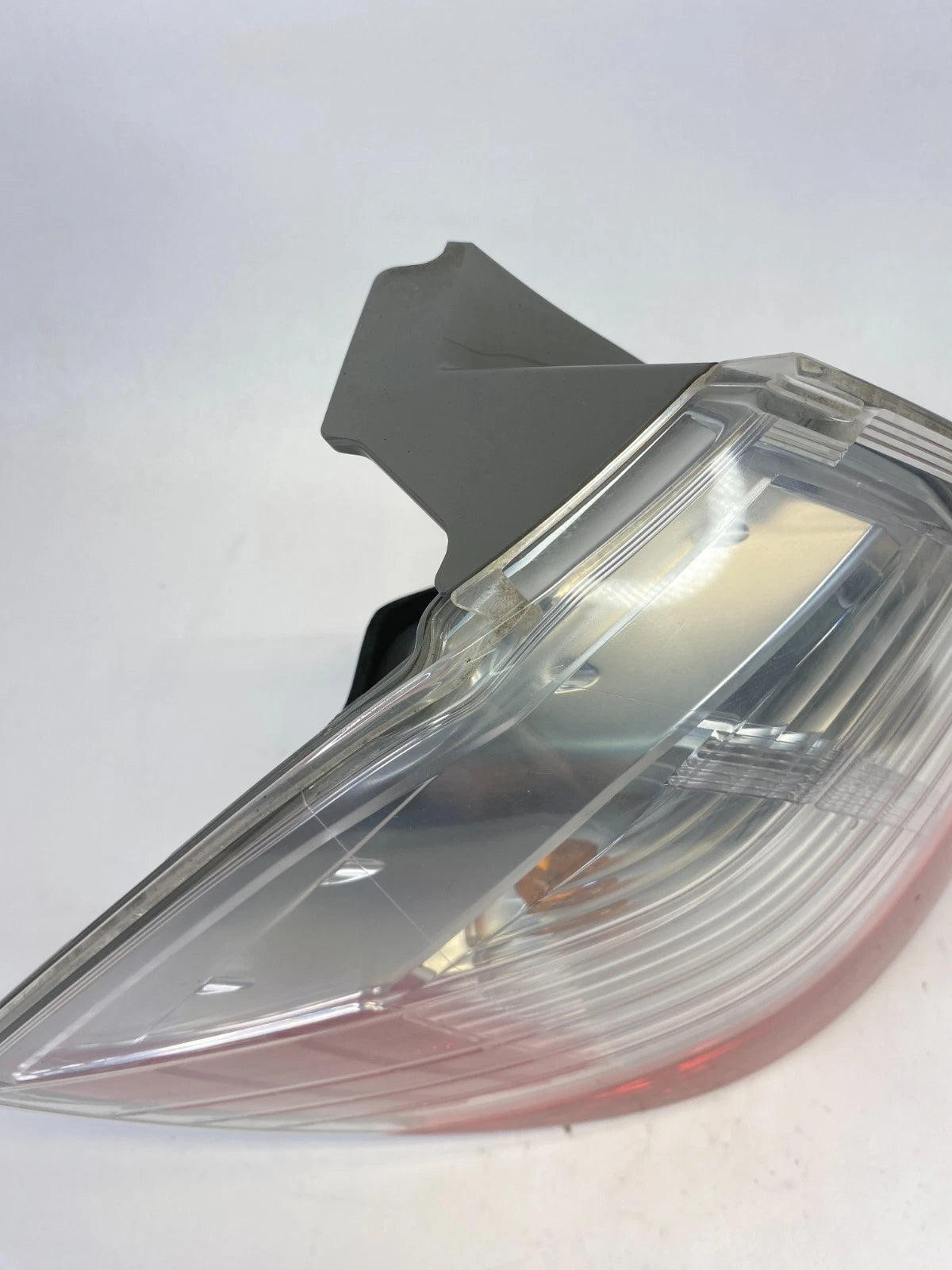 2009-2013 HONDA FIT LEFT DRIVER SIDE REAR TAIL LIGHT LAMP ASSEMBLY OEM