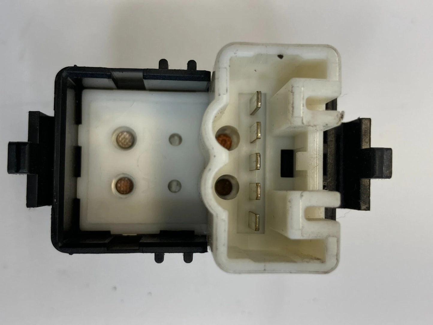 2005-2008 TOYOTA COROLLA REAR RIGTH SIDE POWER WINDOW SWITCH BUTTON OEM