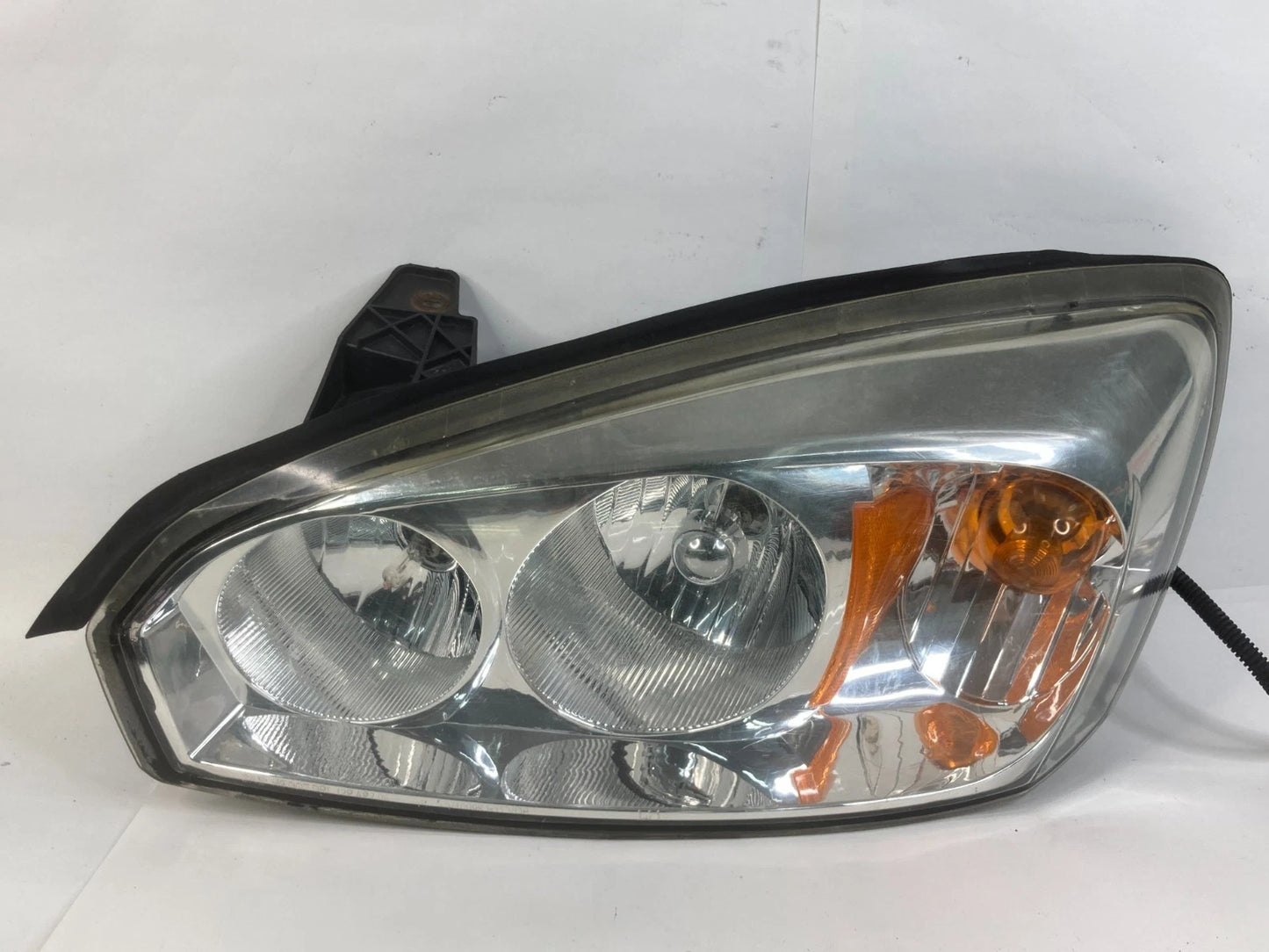 2004-2008 CHEVROLET MALIBU FRONT LEFT DRIVER HEADLIGHT HEAD LAMP HALOGEN OEM