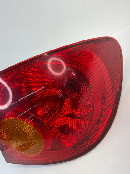 2005-2008 TOYOTA COROLLA REAR RIGHT SIDE OUTER TAIL LIGHT TAILLIGHT LAMP OEM