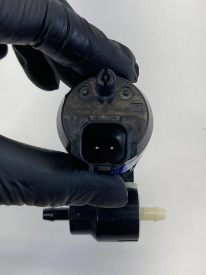 13-19 FORD EXPLORER INTERCEPTOR UTILITY WINDSHIELD WIPER WASHER FLUID PUMP OEM