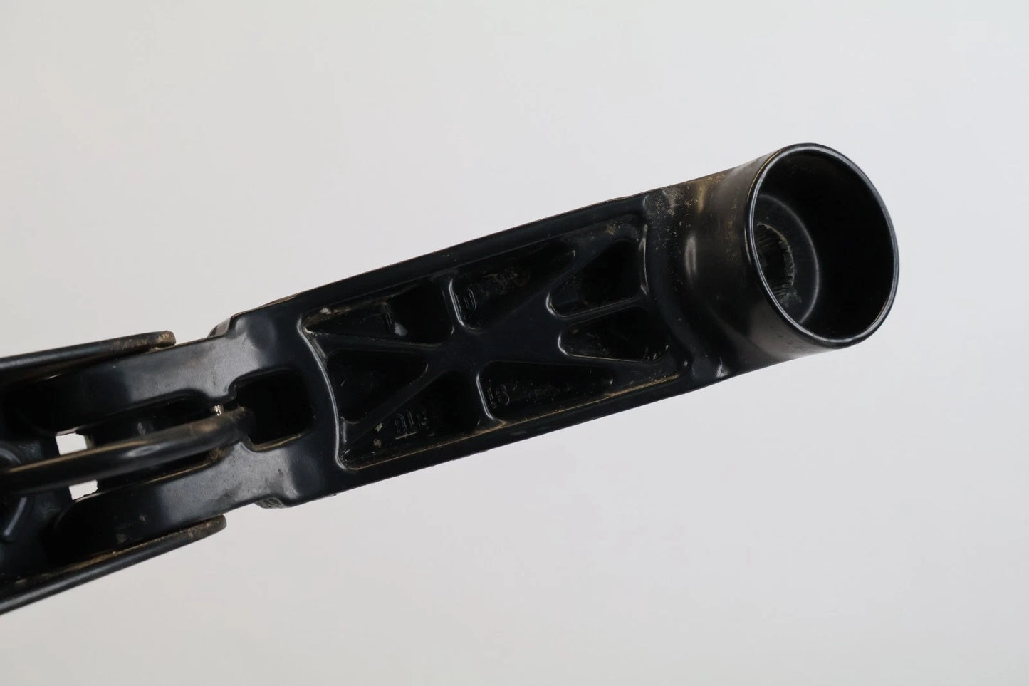 2007-2012 TOYOTA YARIS SEDAN FR RIGHT & LEFT WINDSHIELD WIPER ARMS PAIR SET OEM