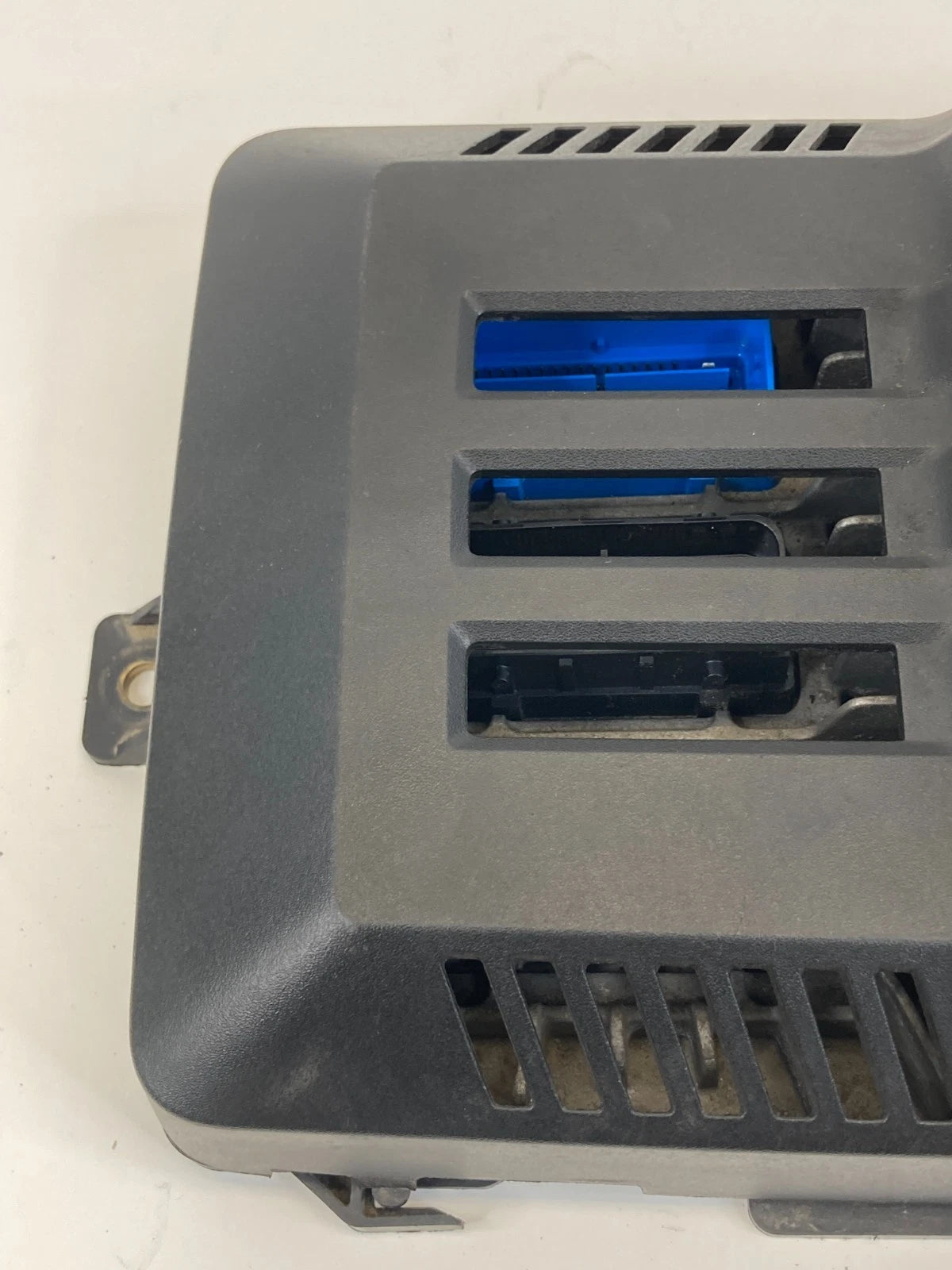 10 11 GMC TERRAIN 2.4L AT ENGINE COMPUTER CONTROL MODULE ECM ECU PCM W/ COVER