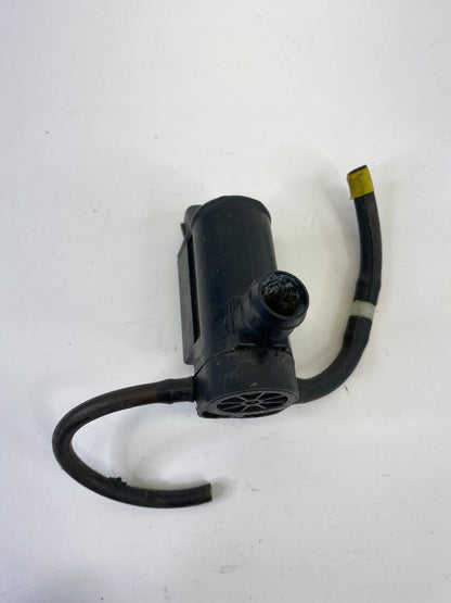 1999-2003 Lexus RX300 Windshield Washer Fluid Pump 85330-20470 OEM