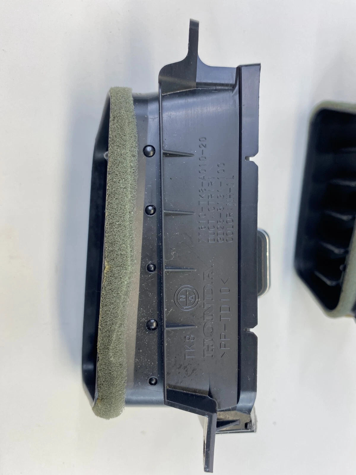 2011-2013 HONDA ODYSSEY CENTER DASHBOARD FRONT AIR CONDITIONING VENT GRILLES OEM