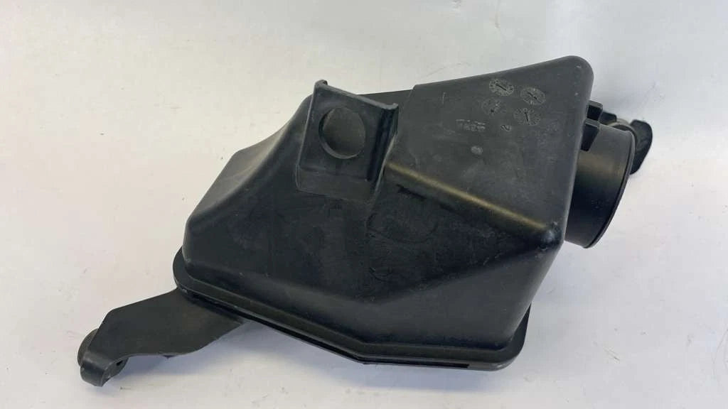 2011-2017 HONDA ODYSSEY 3.5L ENGINE AIR FILTER CLEANER INTAKE HOUSING BOX OEM