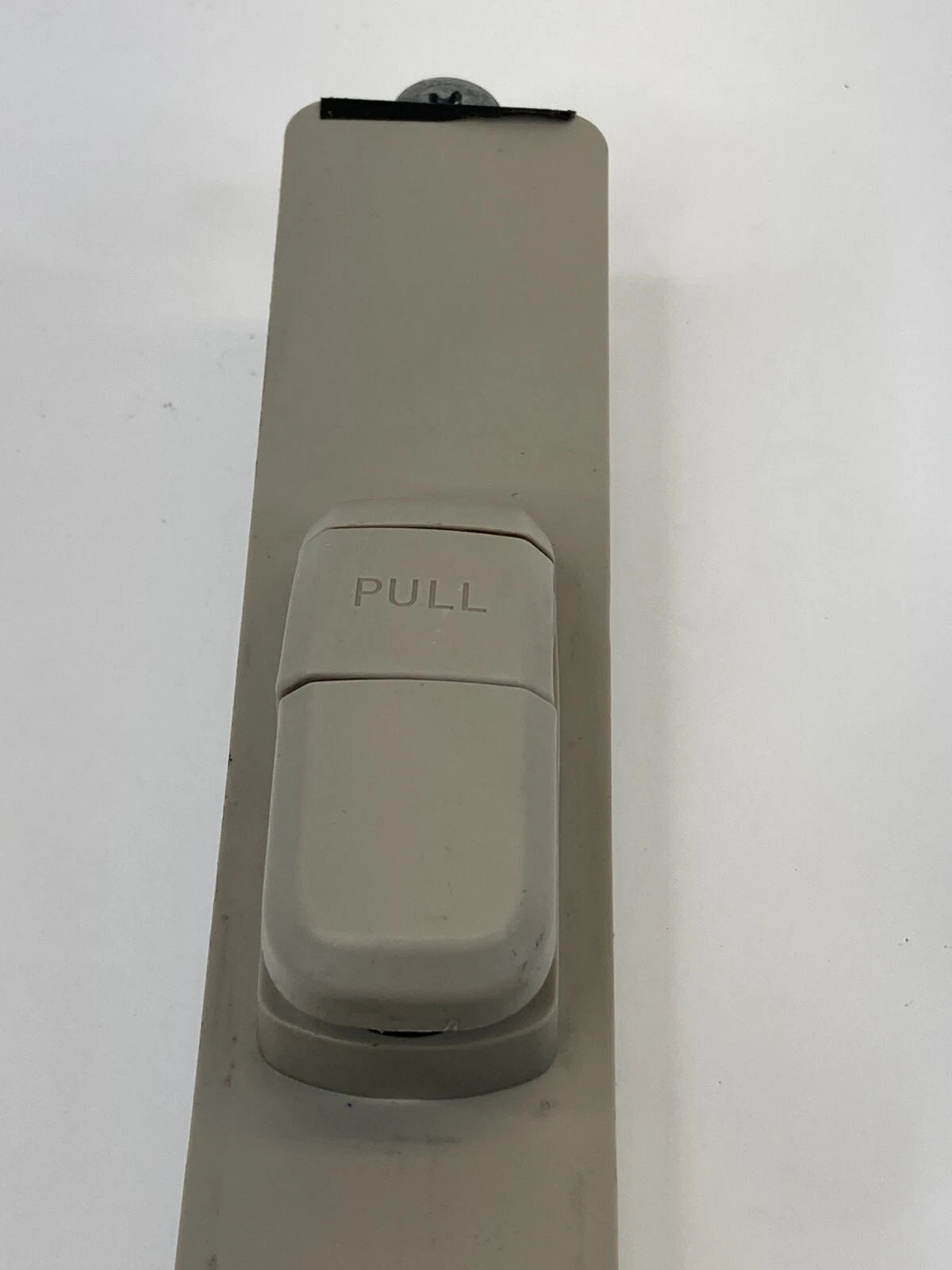 2006-2011 MERCURY MILAN FRONT RIGHT PASSENGER SEAT BELT HEIGHT ADJUSTER TRIM