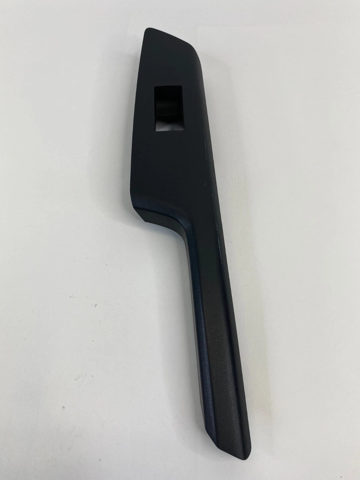 09-13 TOYOTA MATRIX REAR LEFT SIDE WINDOW SWITCH COVER BEZEL TRIM 74272-02210
