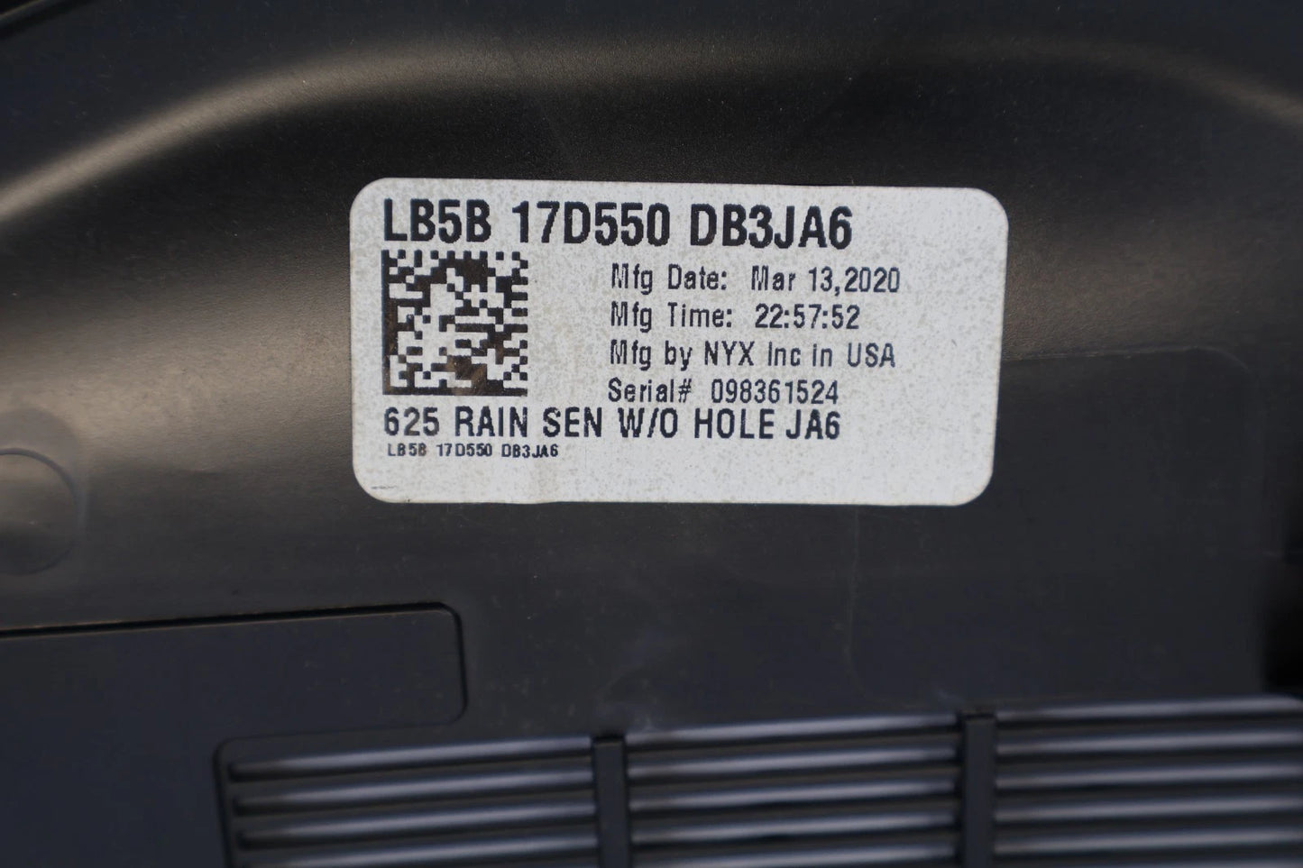 2020-2023 FORD EXPLORER FR WINDSHIELD MIRROR RAIN SENSOR COVER OEM LB5B12D550DB