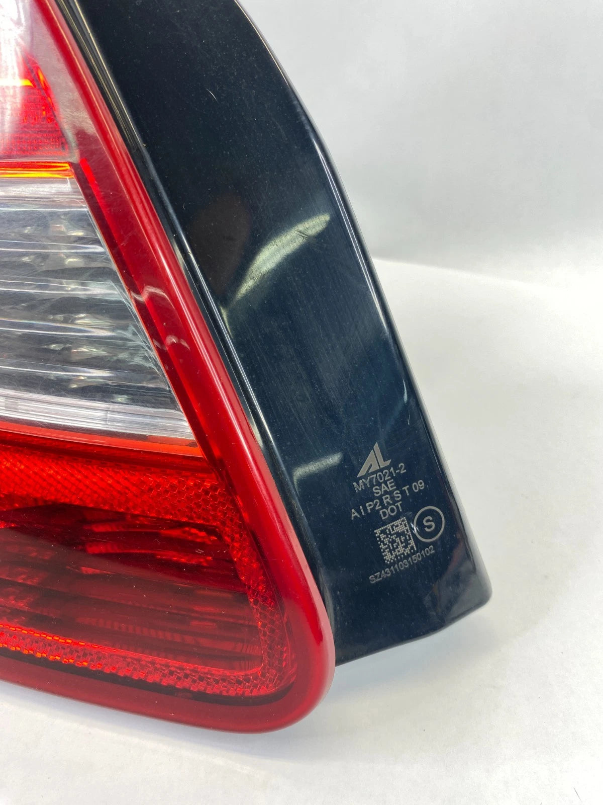 2010 2011 2012 2013 SUZUKI KIZASHI LEFT DRIVER TAILLIGHT TAIL LIGHT LAMP OEM