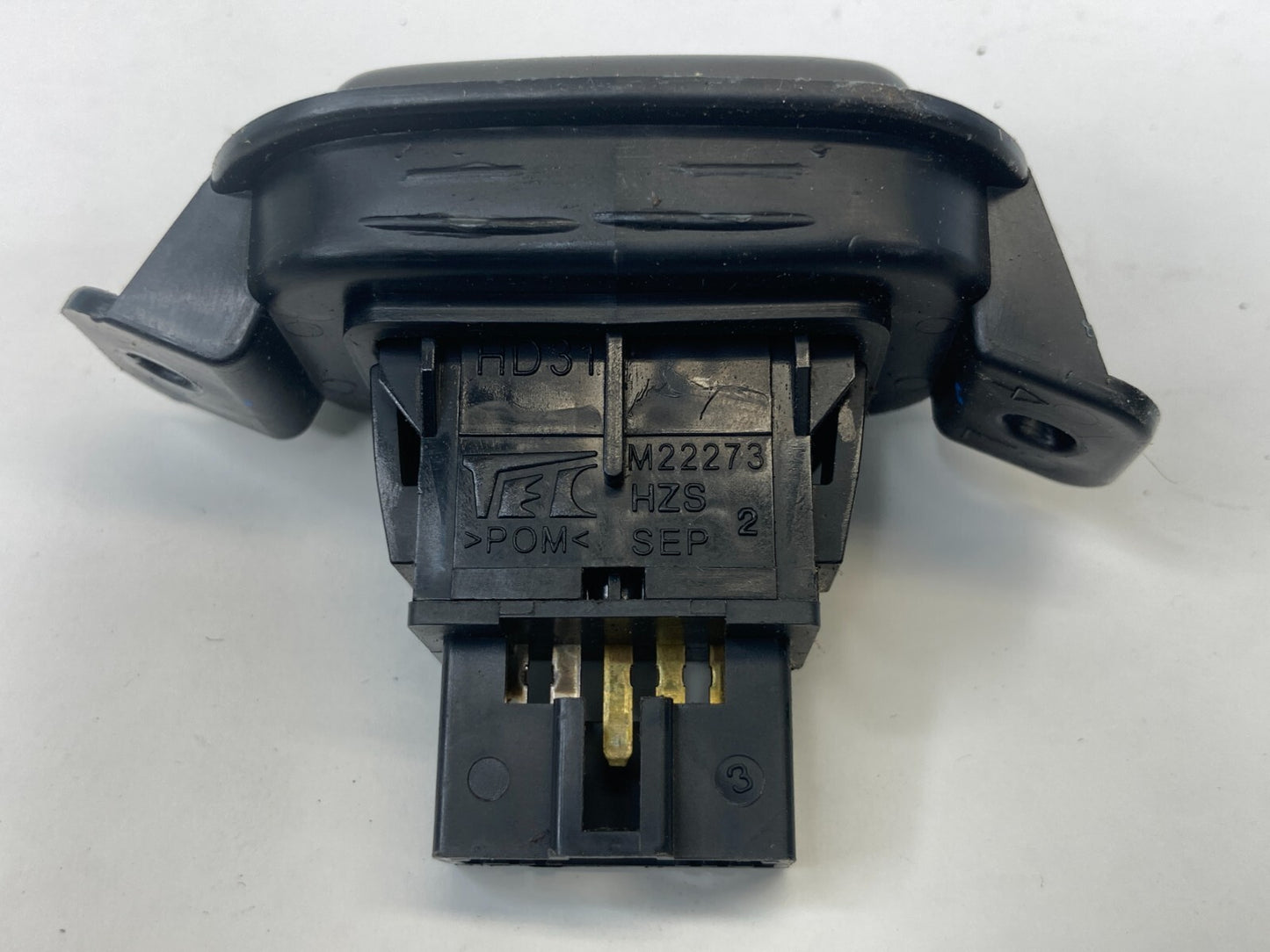 06-08 Honda Ridgeline Dash Mounted Cargo Light Control Switch Button M19902 OEM