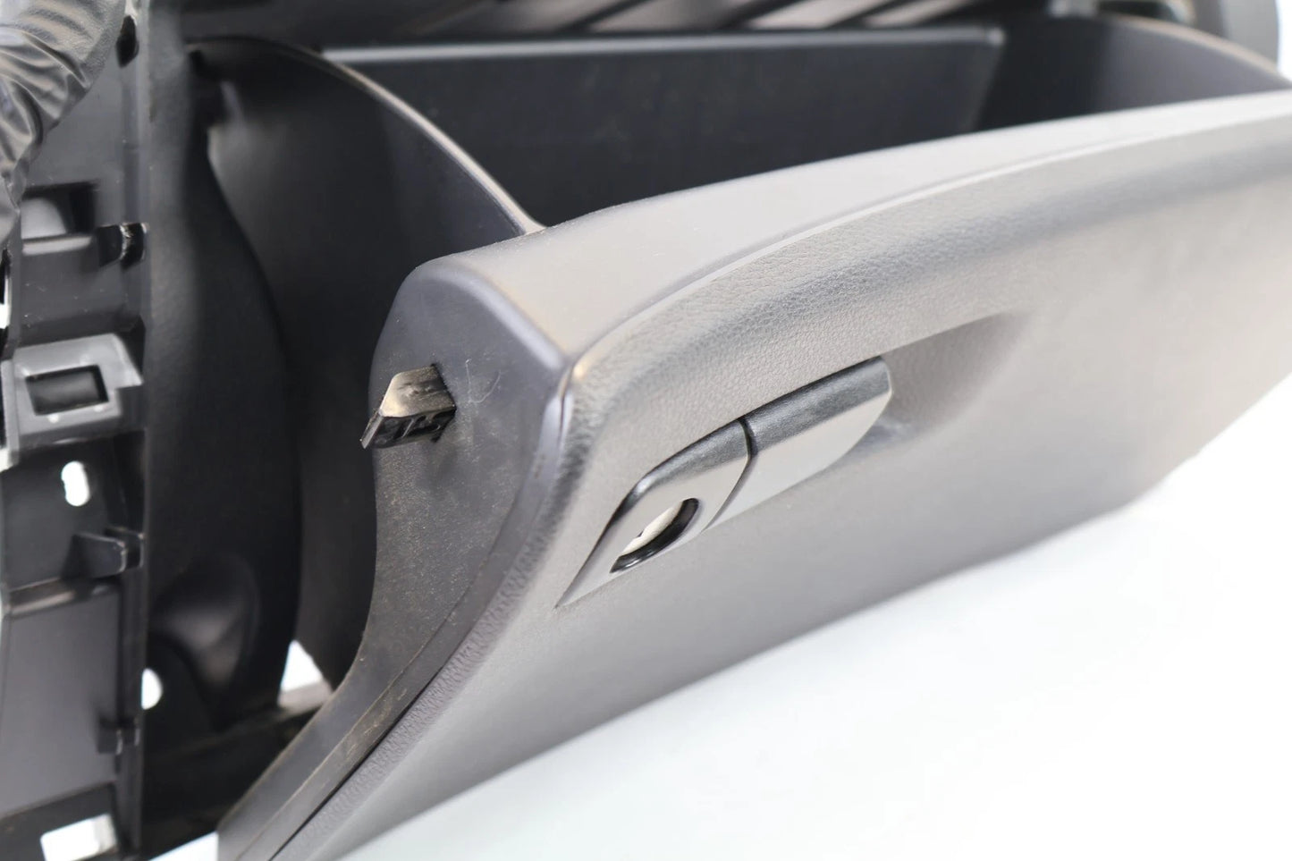 2016-2022 HONDA PILOT DASH RIGHT SIDE GLOVE BOX STORAGE COMPARTMENT 77500-TG7-A0
