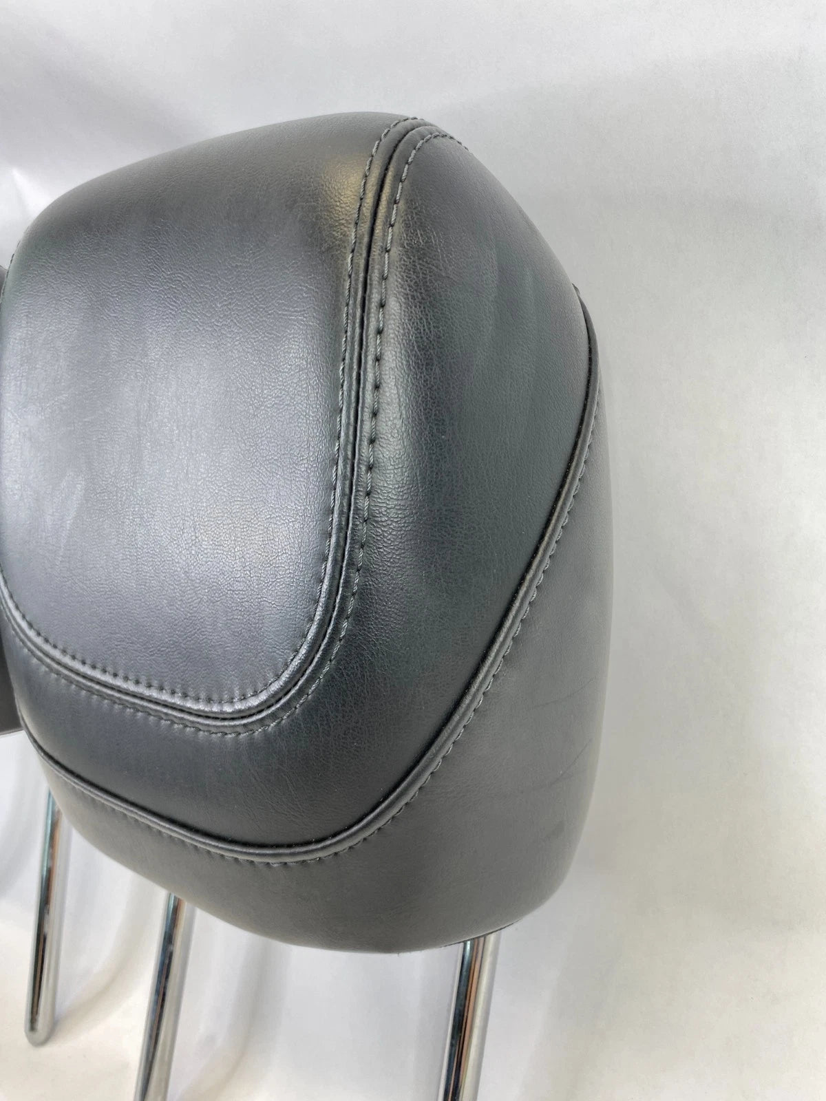 2015-2017 CHRYSLER 200 FRONT RIGHT & LEFT SEAT HEADREST HEAD REST PAIR SET OEM