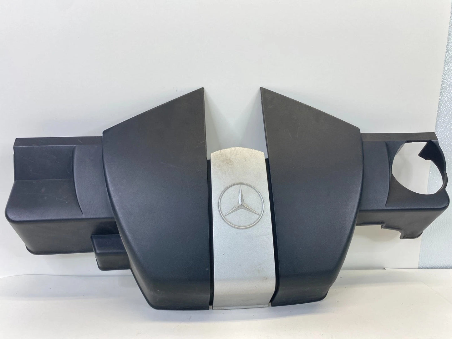 2001-2005 MERCEDES C240 C320 FRONT ENGINE COVER PANEL TRIM 112-010-04-67 OEM