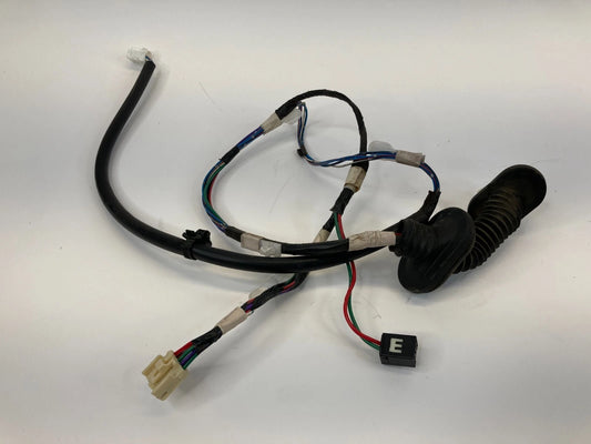 2002-2006 TOYOTA CAMRY REAR RIGHT DOOR HARNESS WIRE WIRING 82153-AA030-C OEM