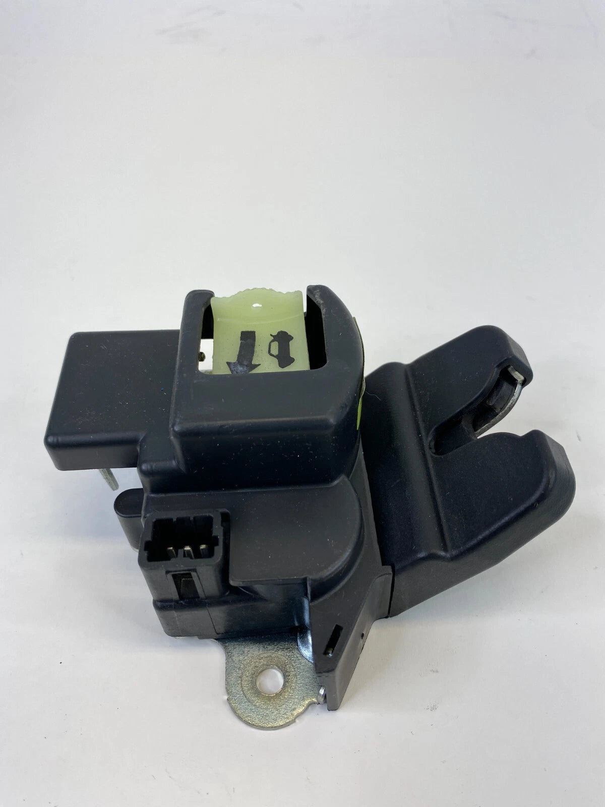 2014-2016 KIA FORTE SEDAN REAR TRUNK LOCK LATCH RELEASE ACTUATOR ASSY OEM