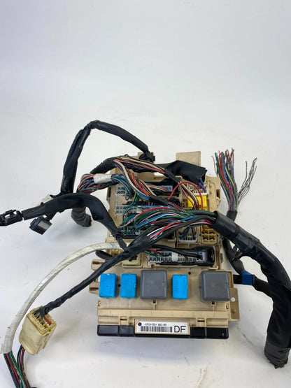 04-06 TOYOTA SOLARA COUPE 2.4L AT INTERIOR CABIN UNDER DASH FUSE RELAY BOX OEM