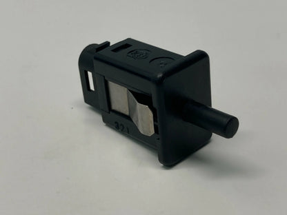 2002-2005 BMW 7-SERIES 745I 745LI GLOVE BOX POSITION SENSOR LIGHT SWITCH 1388277