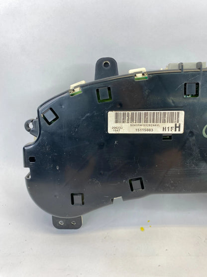 2002-2004 GMC ENVOY INSTRUMENT CLUSTER SPEEDOMETER GAUGES 32K MILES 15115883