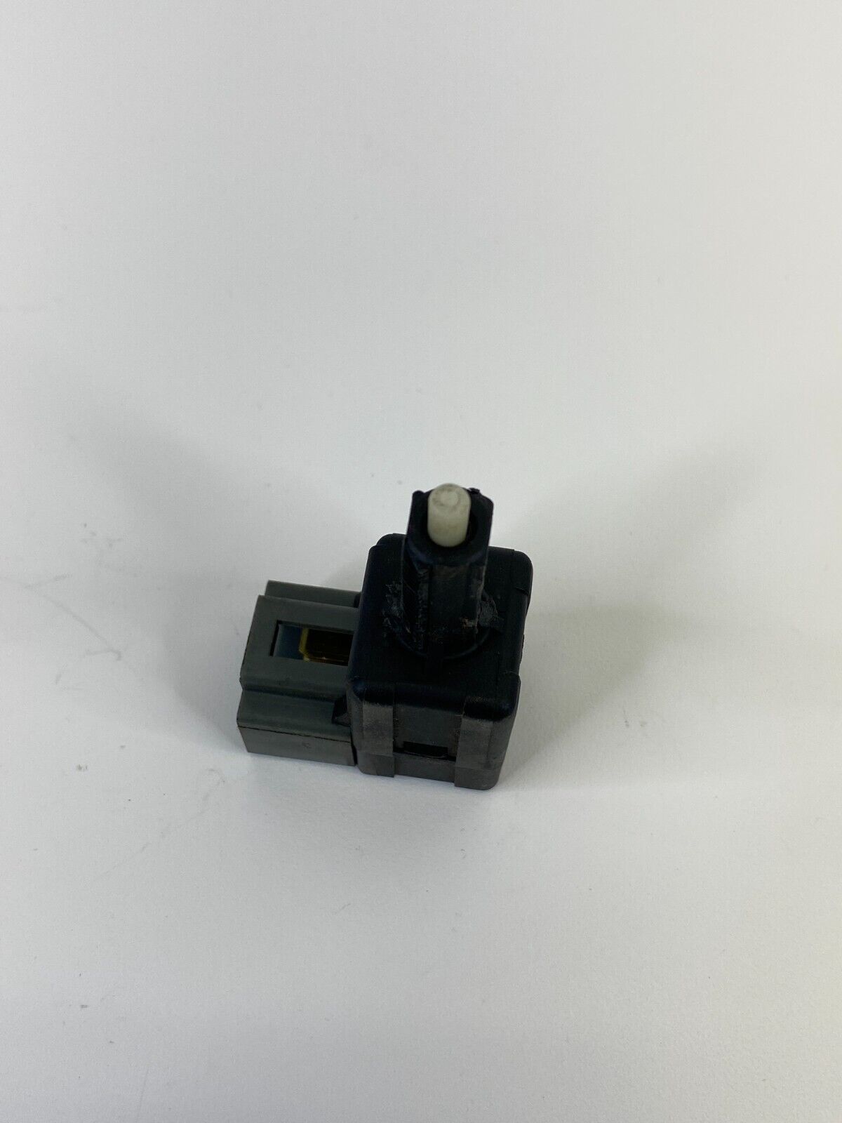 2012-2017 Hyundai Accent Sedan Brake Pedal Sensor Button Switch OEM