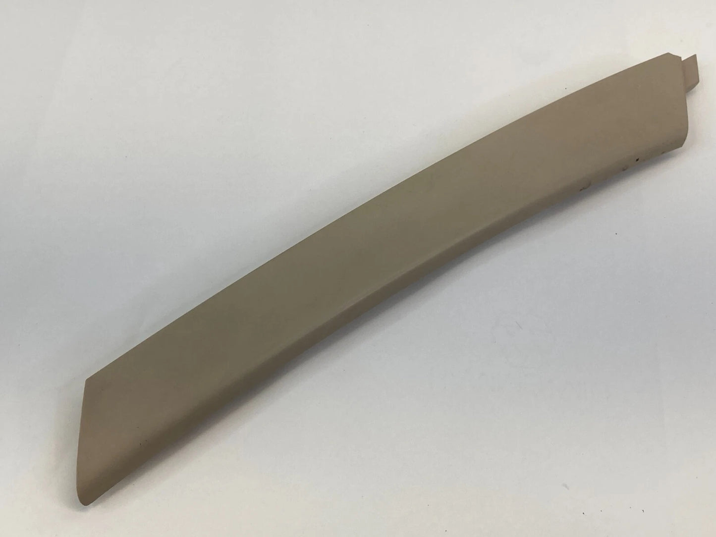 10-17 VOLKSWAGEN TIGUAN FRONT RIGHT PASSENGER SIDE INNER DOOR PULL HANDLE COVER