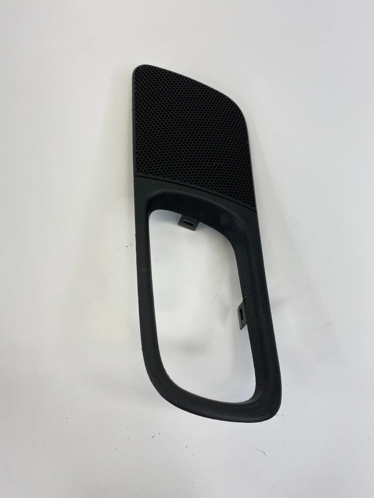 2007 2008 INFINITI G35 FRONT LEFT SIDE INNER DOOR HANDLE SPEAKER COVER BEZEL OEM
