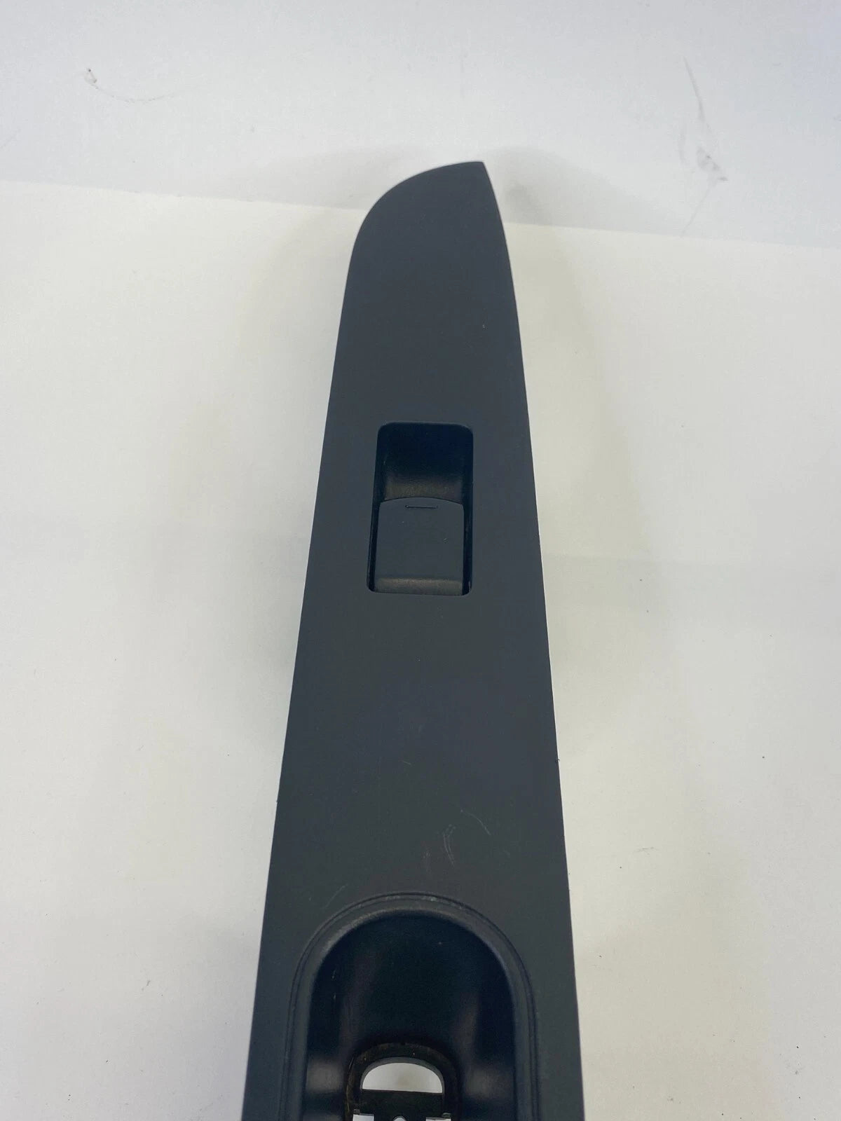 2007-2012 NISSAN SENTRA RR RIGHT DOOR SIDE WINDOW CONTROL SWITCH OEM 82960-ET000