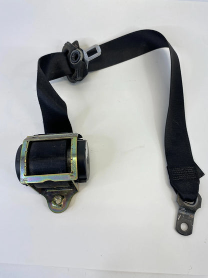 2001-2005 BMW 325I 325XI FRONT LEFT DRIVER SEAT BELT RETRACTOR 7009857 OEM