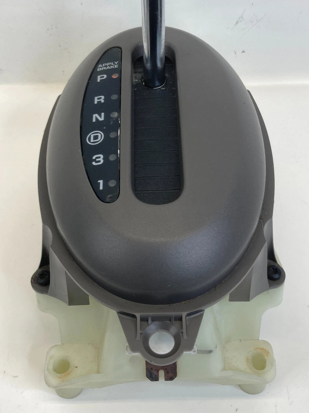 2003-2010 CHRYSLER PT CRUISER 2.4L AUTOMATIC TRANS GEAR SHIFTER LEVER ASSY OEM