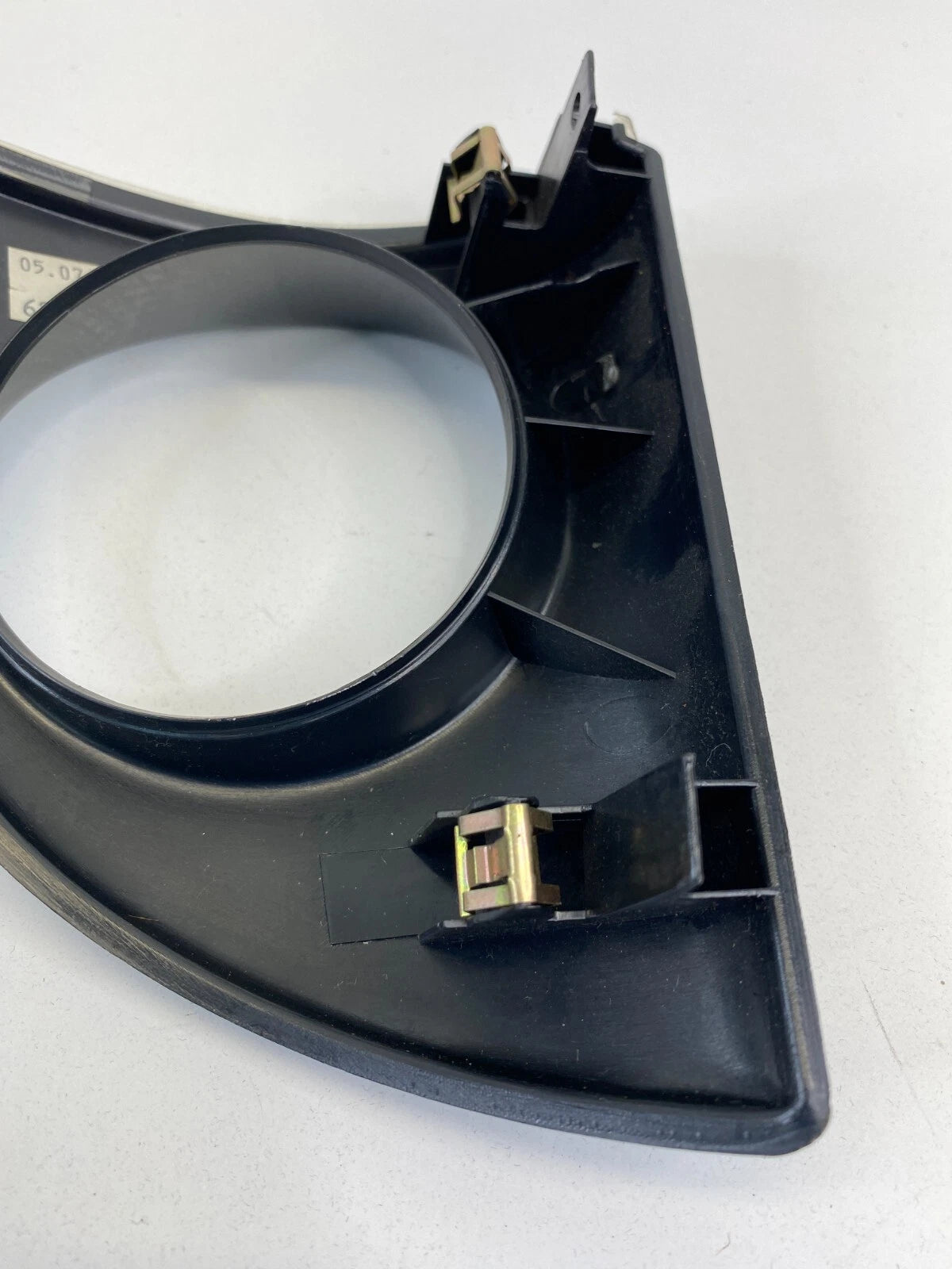 2002-2006 MINI COOPER DASH RIGHT PASSENGER AC AIR VENT TRIM SURROUND BEZEL RH