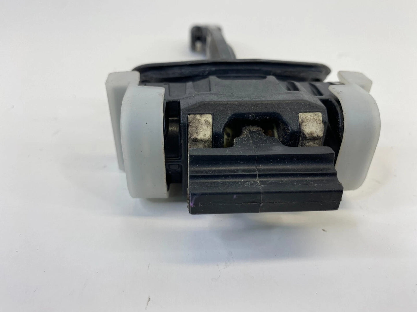 2011-2017 BUICK REGAL FRONT RIGHT DOOR CHECK STOPPER STRAP HOLDER OEM FACTORY