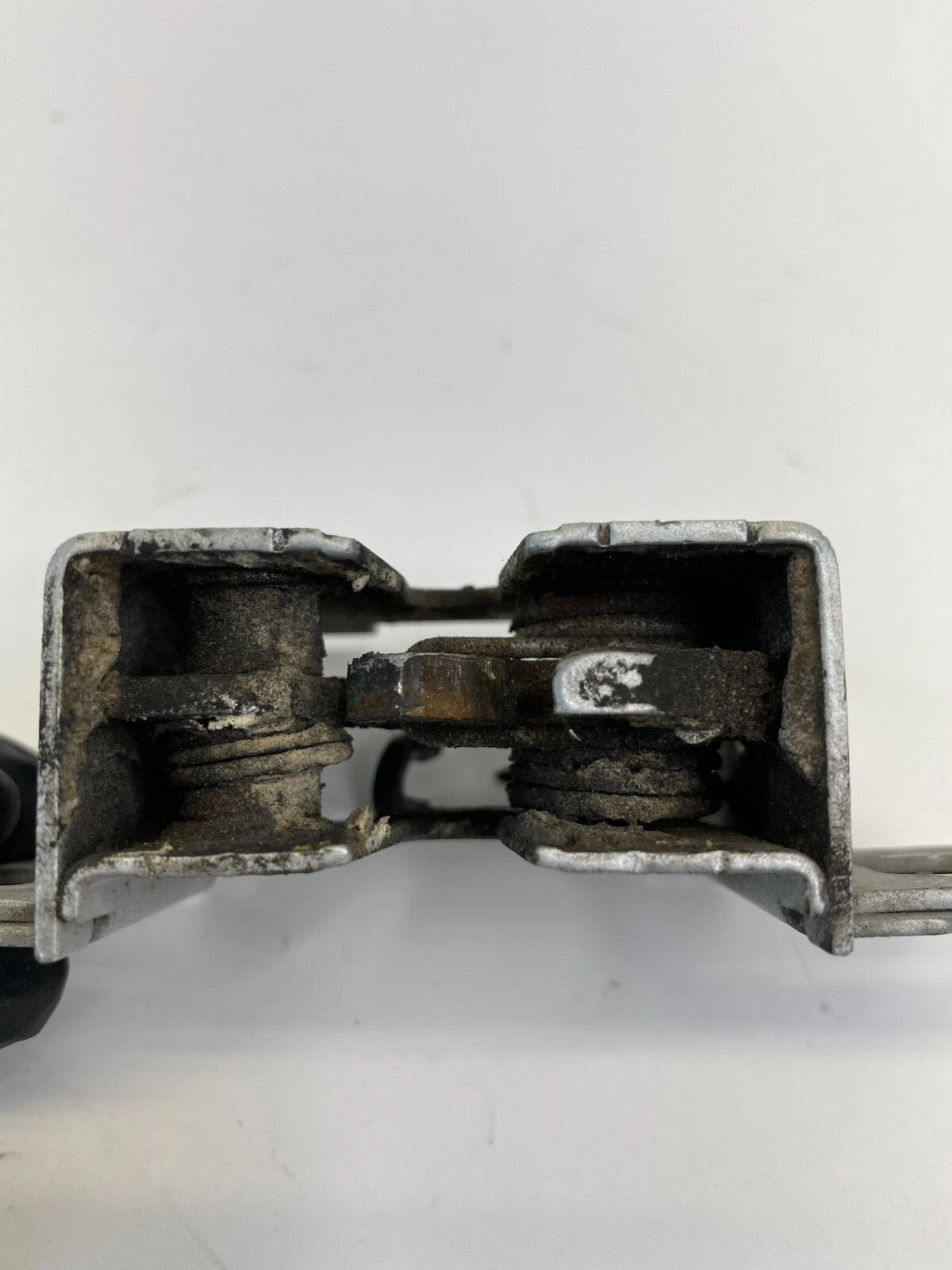 2009-2015 JAGUAR XF FRONT HOOD LOCK LATCH RELEASE 8X2316700-AC