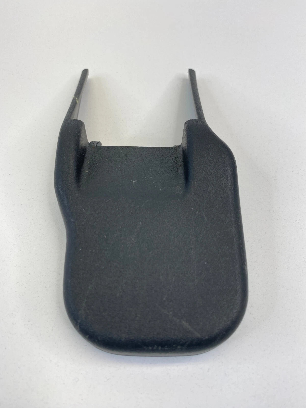 08-13 INFINITI G37 07 08 G35 FRONT LEFT SIDE SEAT TRACK COVER TRIM 87557JK01 OEM