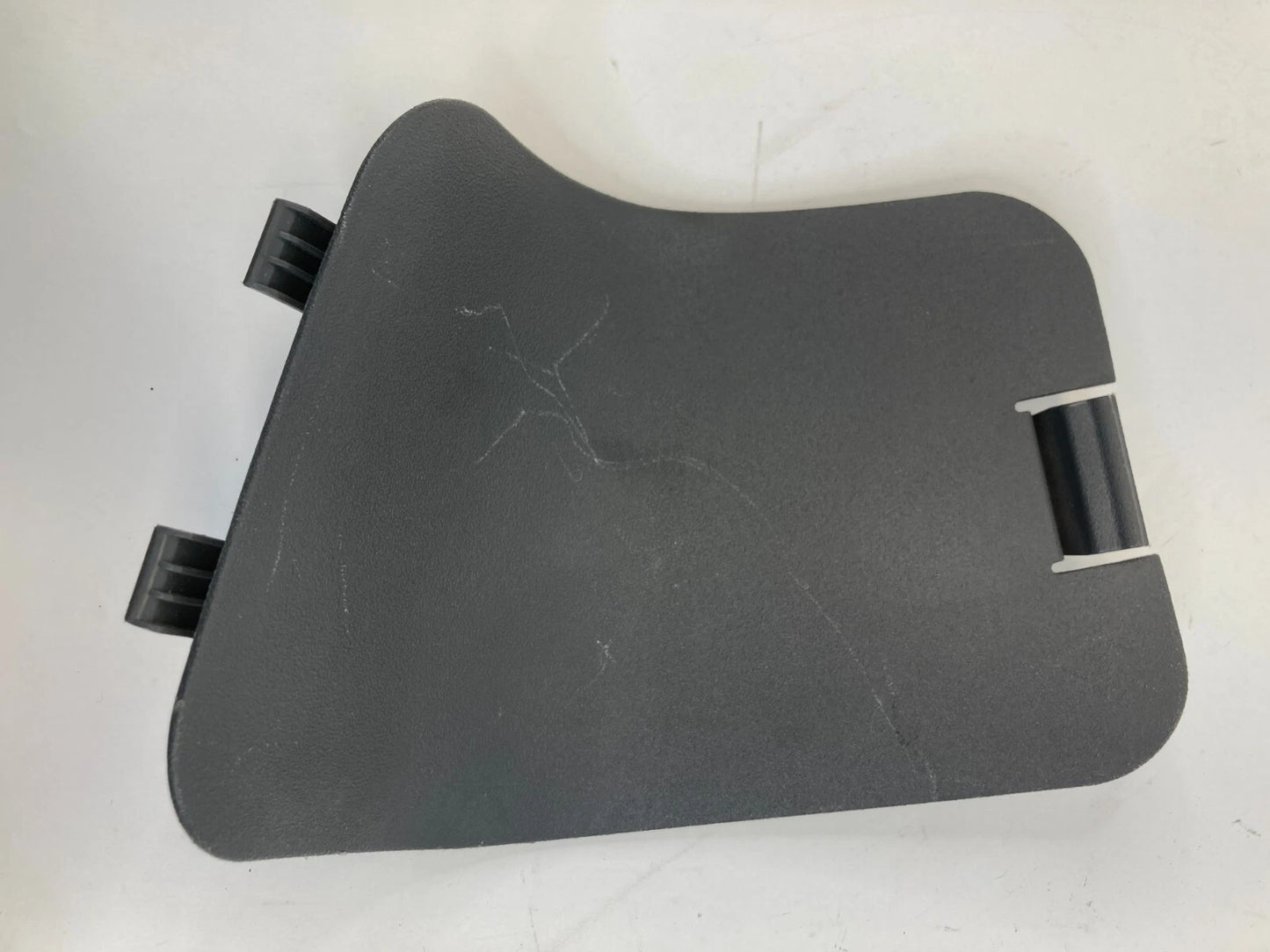 2004-2009 TOYOTA PRIUS REAR LEFT DRIVER SIDE INNER TAIL LIGHT ACCESS COVER TRIM