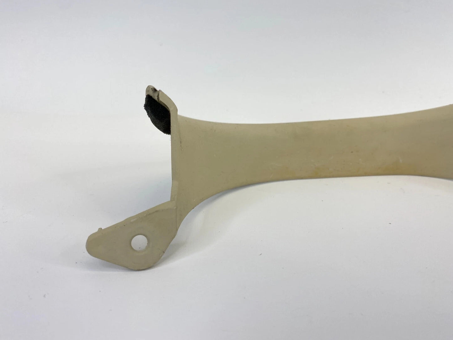03-06 MERCEDES-BENZ E500 FRONT LEFT DOOR PULL GRAB HANDLE TRIM PANEL A2117270728