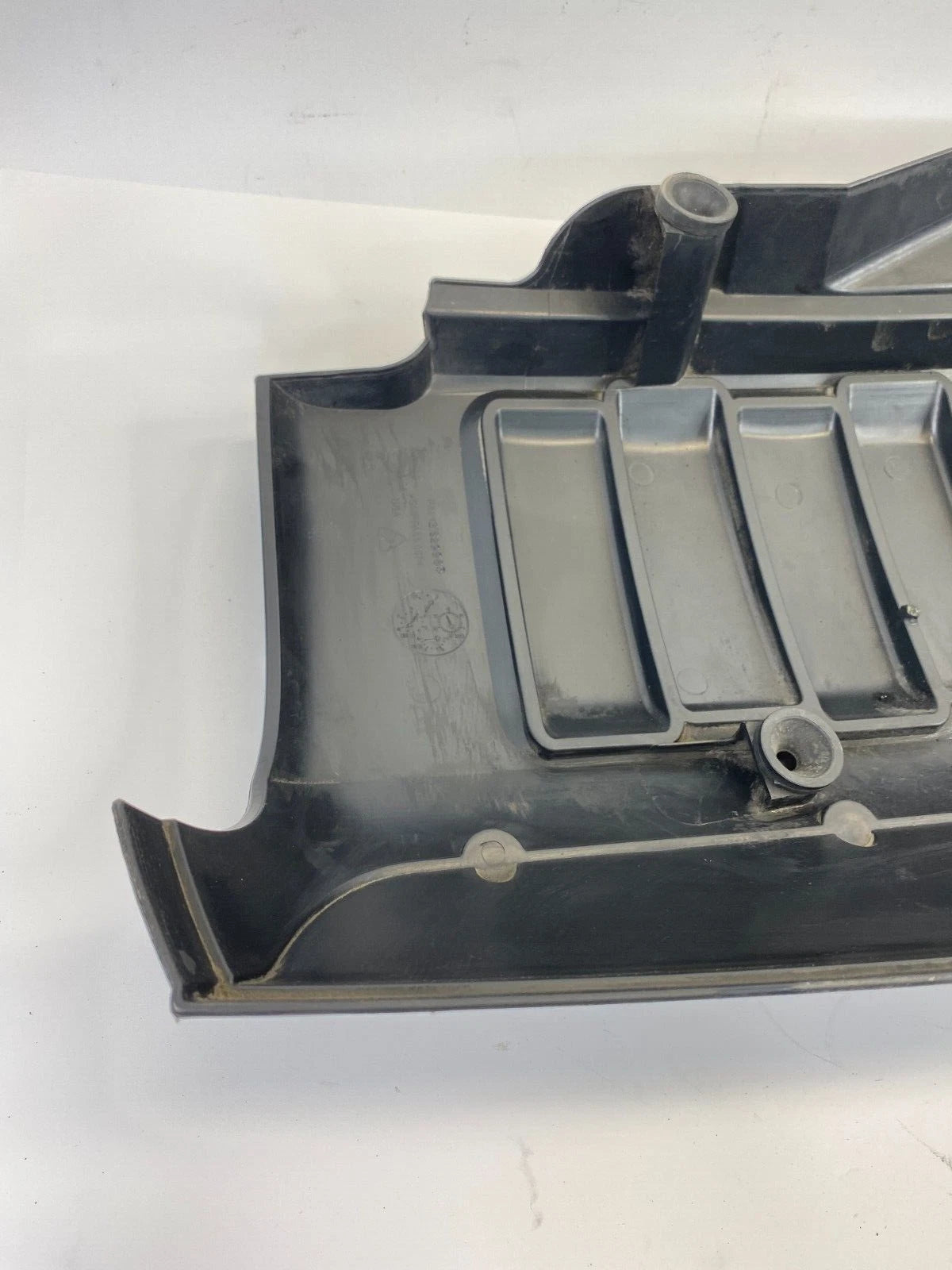 2009-2011 ACADIA ENCLAVE TRAVERSE ENGINE COVER INTAKE MANIFOLD TOP 12629963 OEM