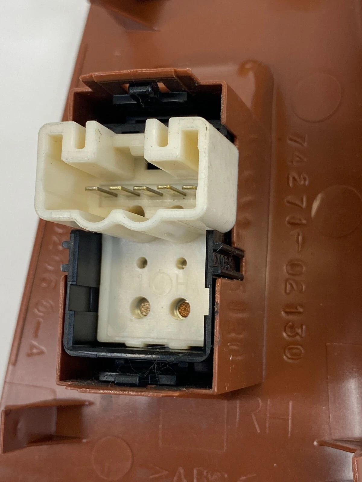 2003-2008 TOYOTA COROLLA REAR RIGHT DOOR WINDOW SWITCH W/ TRIM 74271-02130 OEM