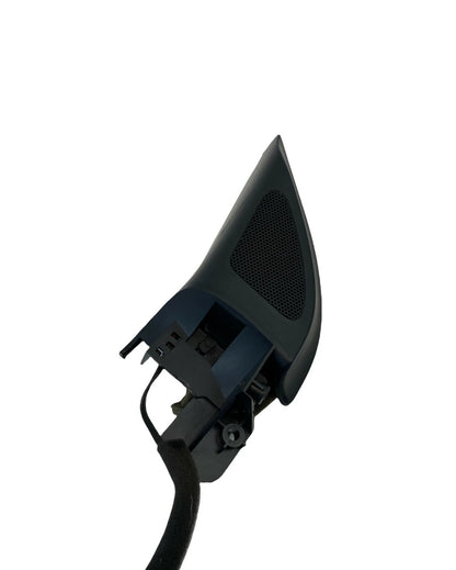 2005-2010 VOLKSWAGEN JETTA FRONT LEFT SIDE DOOR MIRROR CORNER TRIM W/ TWEETER