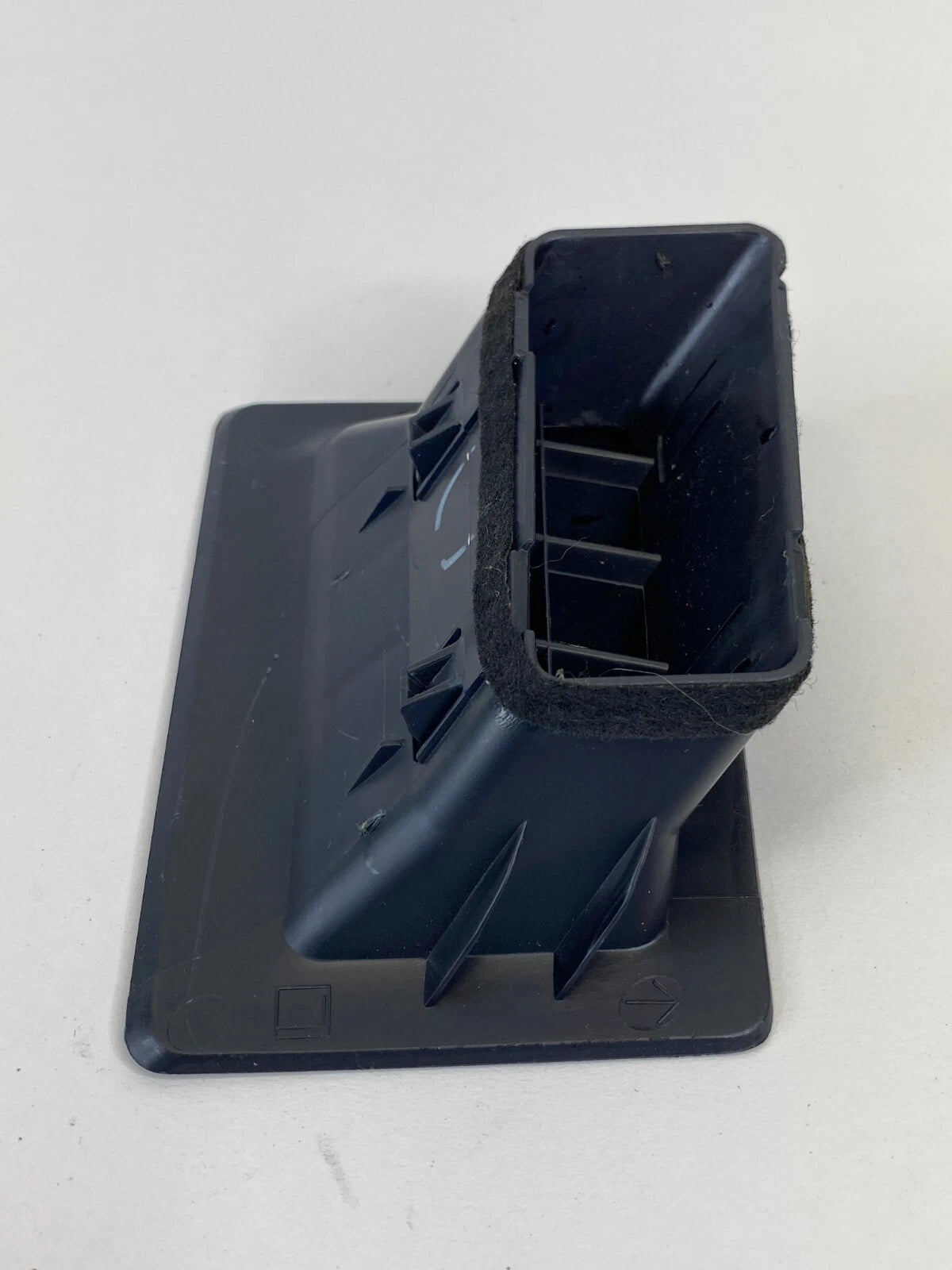 2014-2019 TOYORA COROLLA UPPER DASH LEFT AIR VENT DEFROSTER NOZZLE 55961-02150