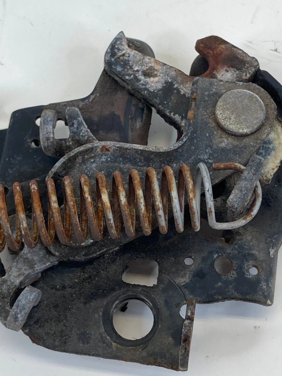 2010 2011 2012 2013 2014 2015 Toyota Prius Front Hood Lock Latch Assembly OEM