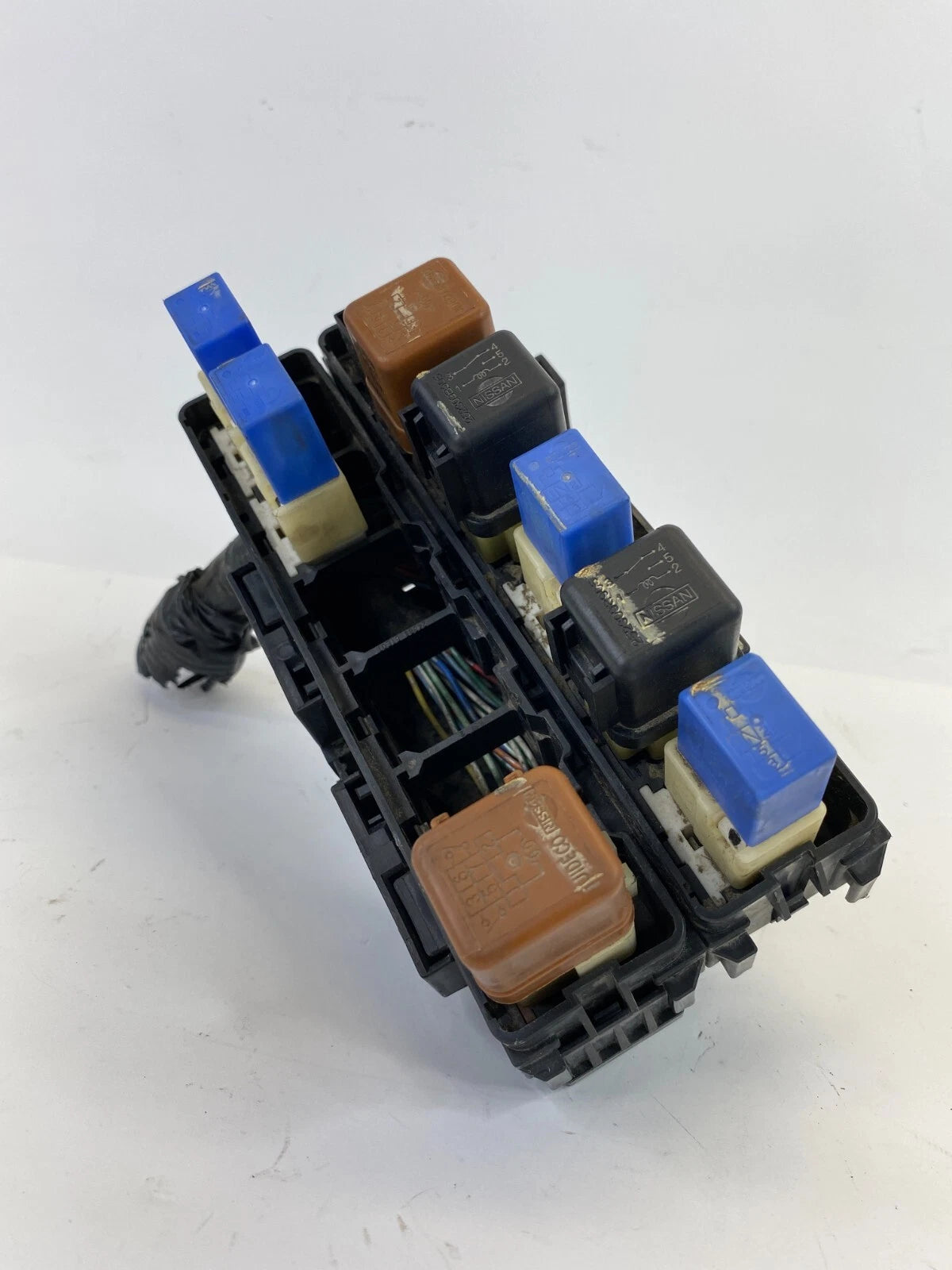 2005-2015 NISSAN XTERRA 4.0L ENGINE JUNCTION RELAY FUSE BOX LINK HOLDER BLOCK