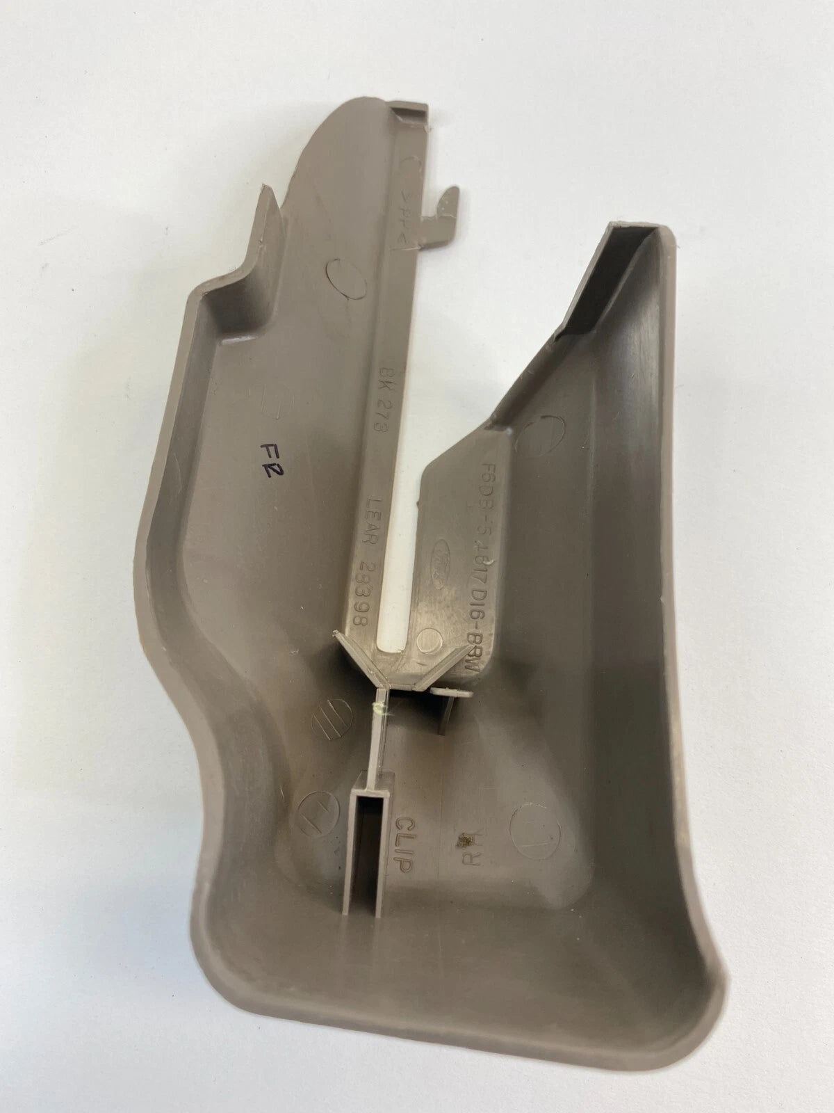 2003-2007 FORD TAURUS RIGHT SIDE FRONT SEAT TRACK COVER TRIM F6DB-54617D16-BB