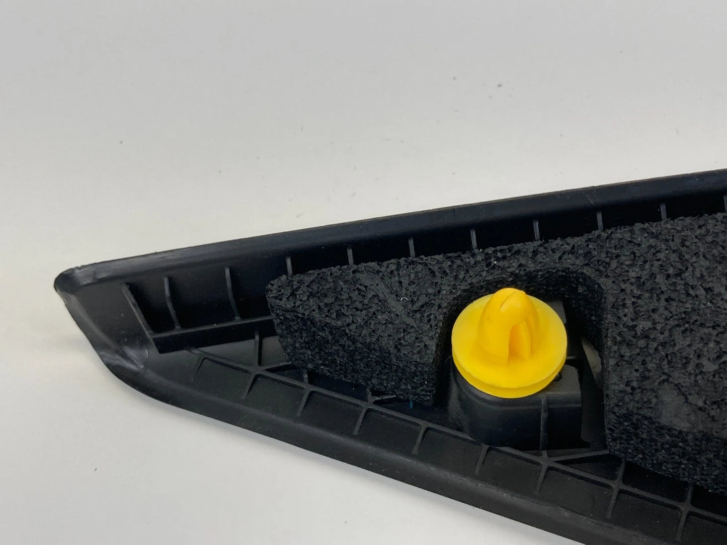 2014-2019 KIA SOUL REAR RIGHT SIDE INTERIOR INNER CORNER COVER TRIM PANEL OEM