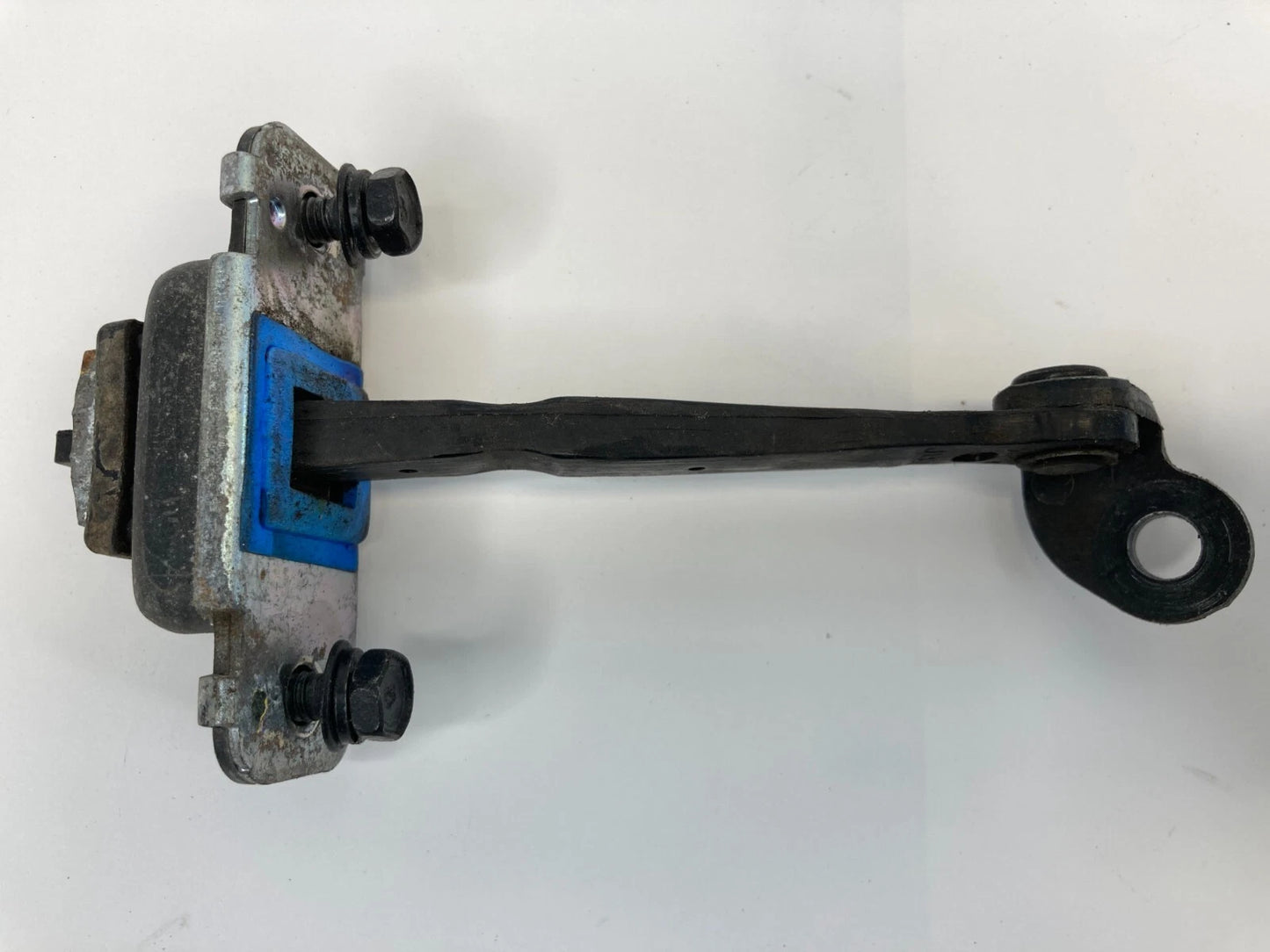 06-11 HYUNDAI ACCENT SEDAN REAR LEFT DRIVER SIDE DOOR LOCK CHECK STOPPER STRAP