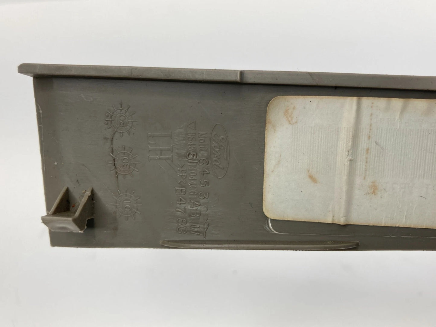2008 09 10 2011 FORD FOCUS FRONT LEFT SIDE DOOR PILLAR COVER TRIM BEZEL OEM