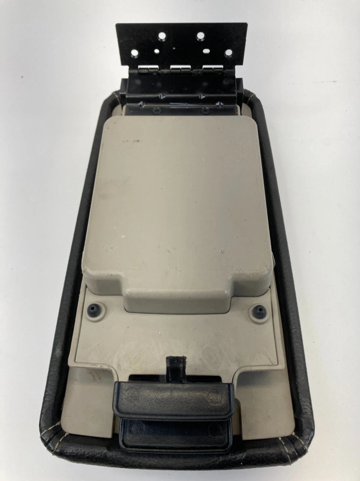 2006-2011 MERCURY MILAN CENTER CONSOLE ARMREST LID COVER STORAGE COMPARTMENT OEM