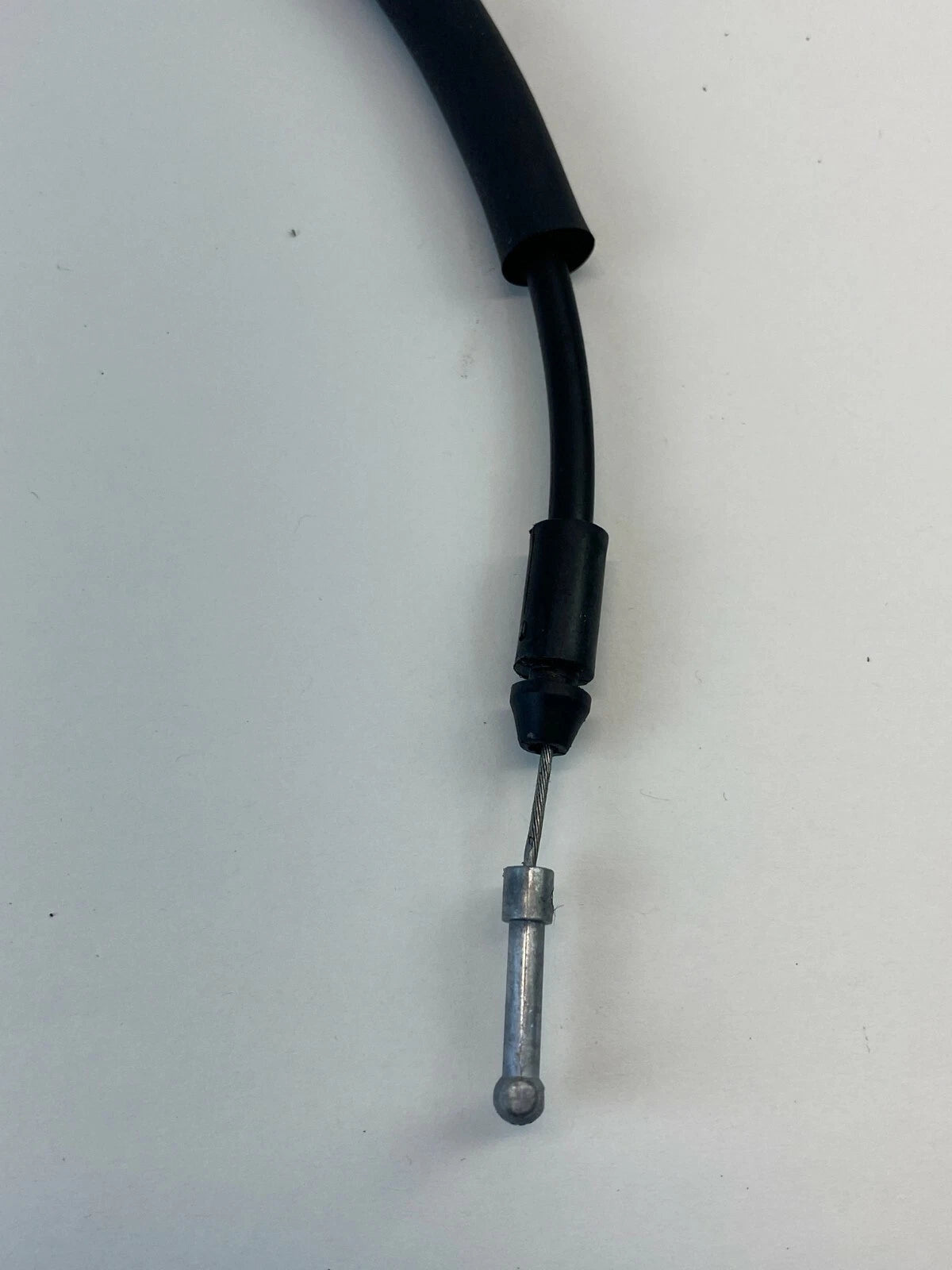 2004-2006 KIA AMANTI REAR TRUNK RELEASE OPENER HANDLE LEVER 81221-2D000 OEM